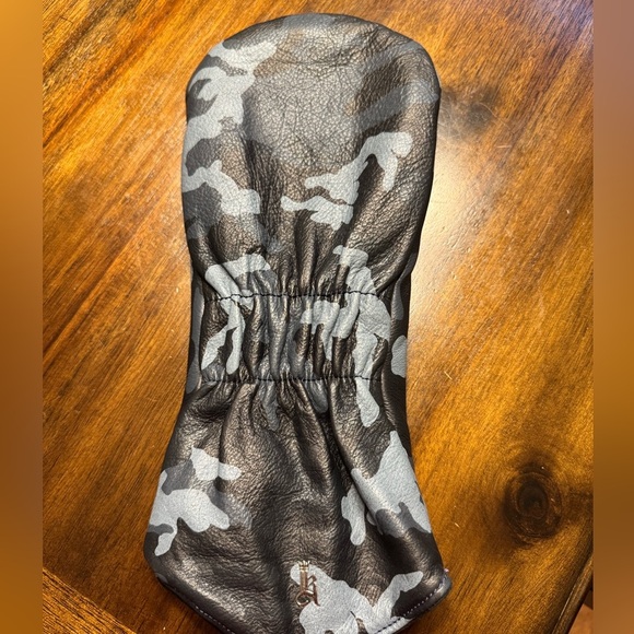 Oak Tree National Headcover - Picture 3 of 4